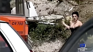 Coralie Trinh Thi&comma; coinc&eacute;e avec un pervers&comma; elle prend go&ucirc;t &agrave; sa bite